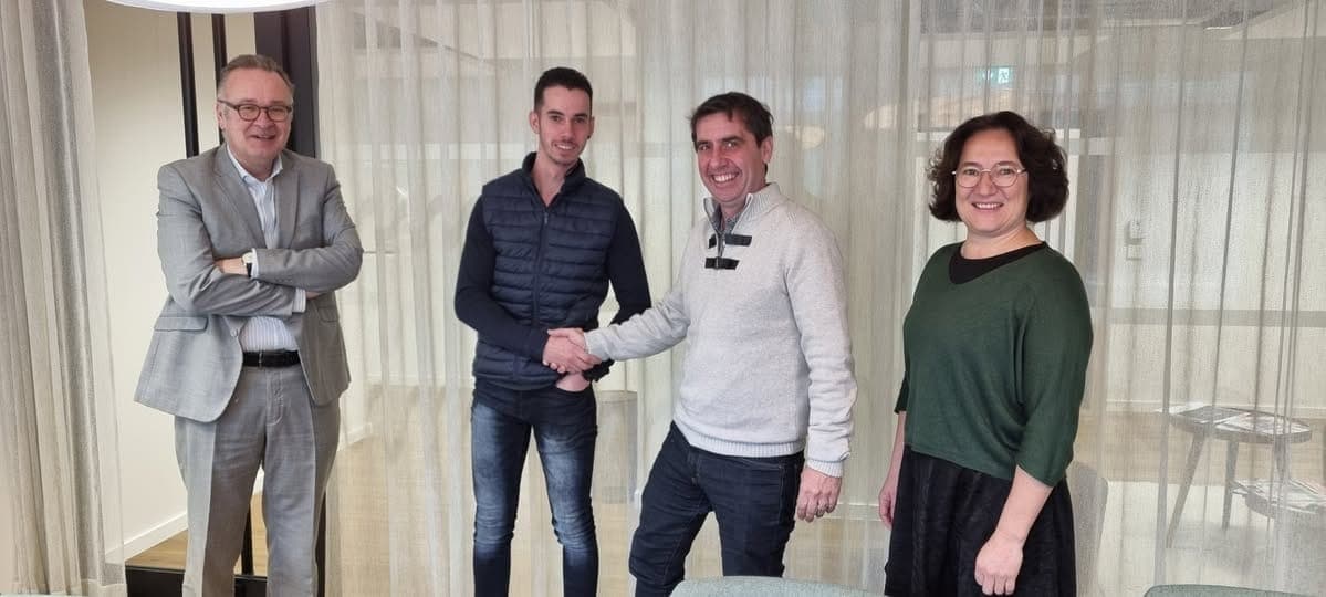 Carrosserie Axial — transmission accompagnée par Vente-Garage